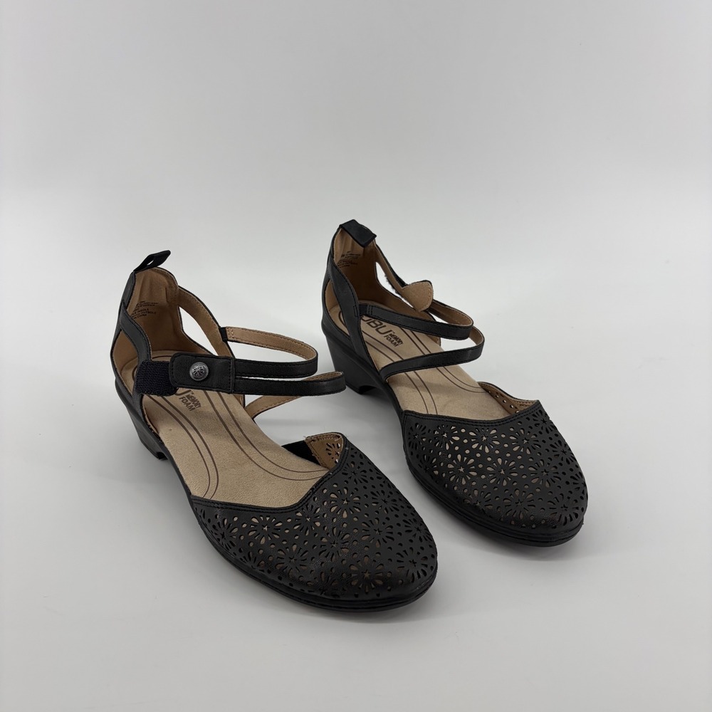 JBU Womens 9.5W Black Bethany Wide Mary Jane Floral Laser Cut Wedge Sandals